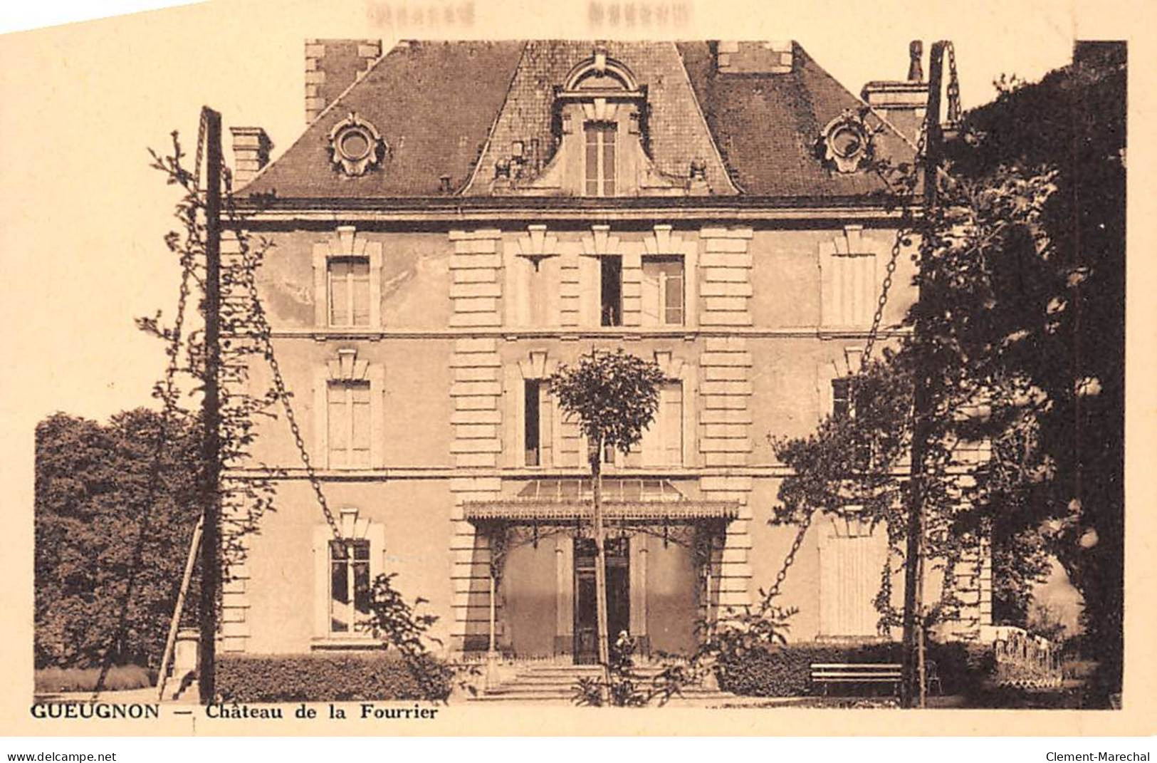 GUEUGNON - Château De La Fourrier - Très Bon état - Gueugnon