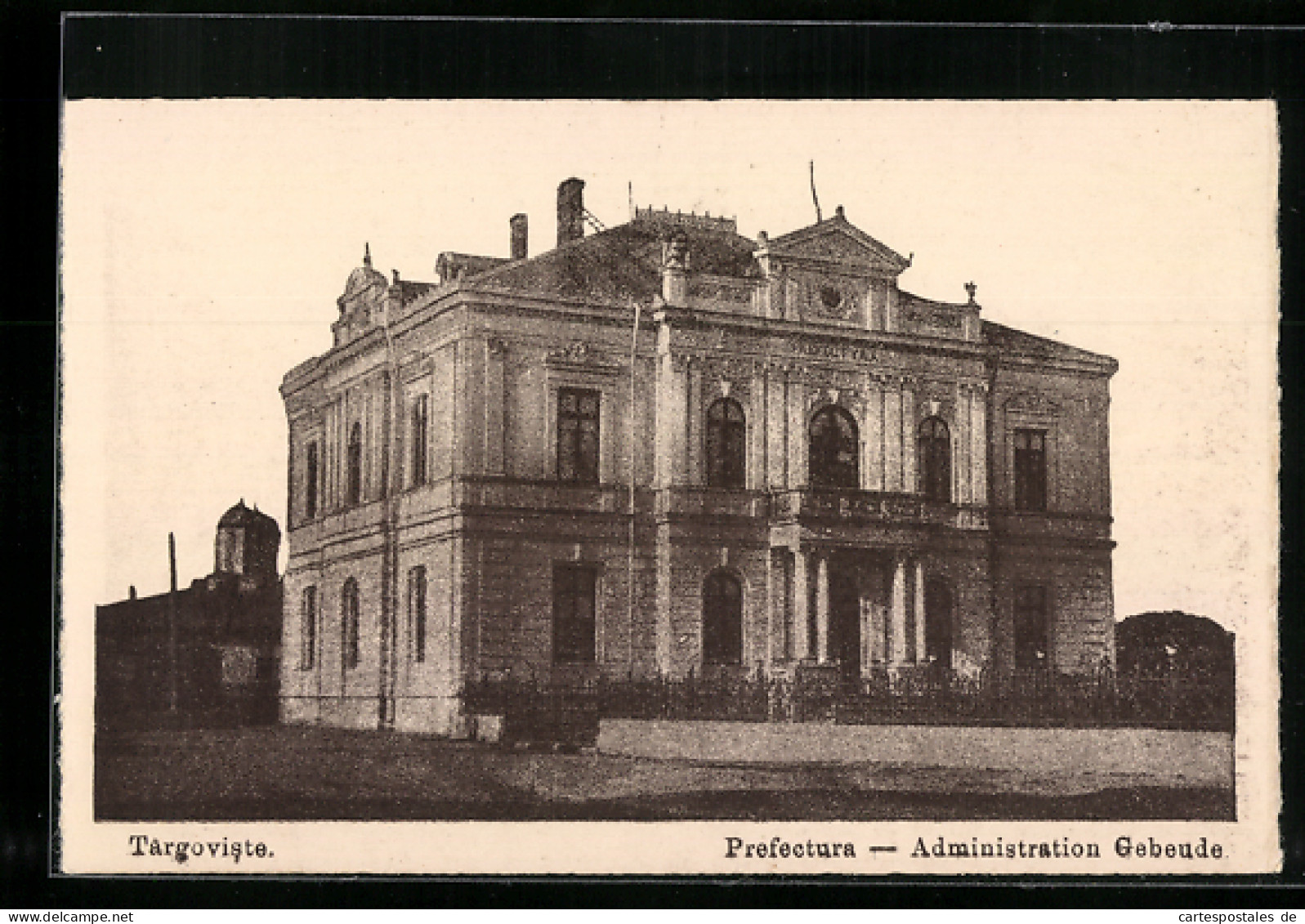 AK Targoviste, Prefectura, Administrationsgebäude  - Roumanie