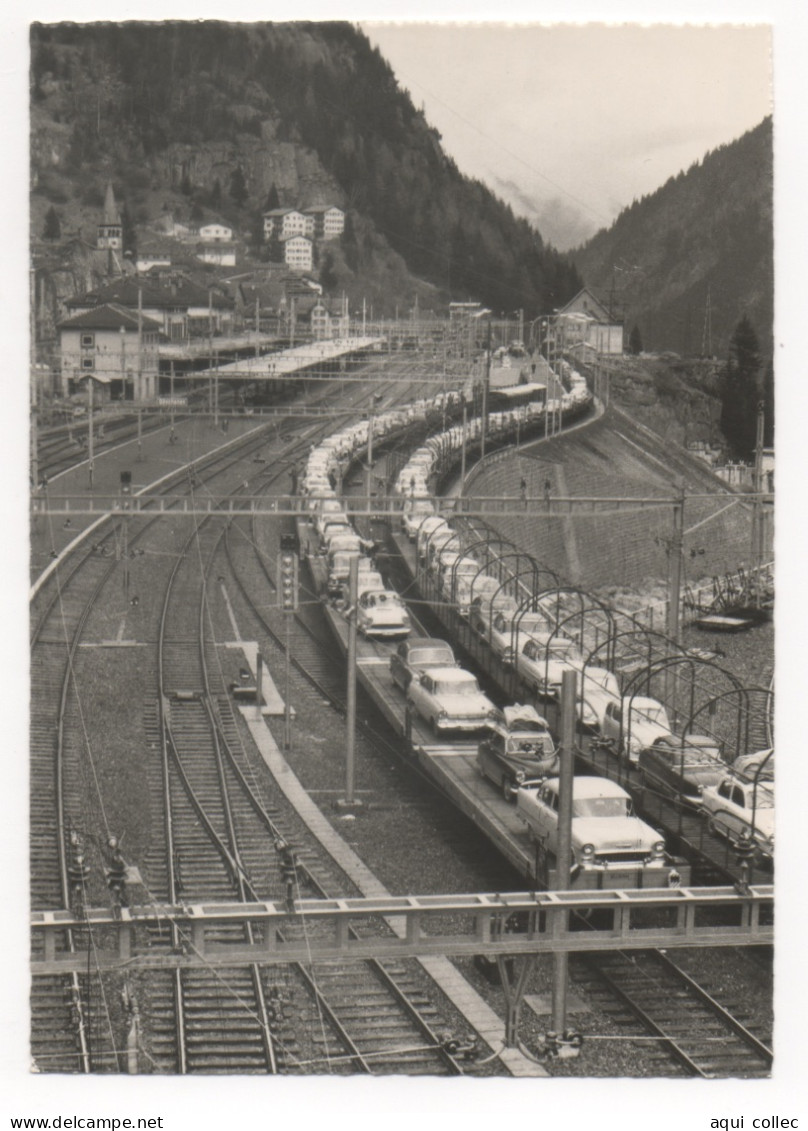 GÖSCHENEN ( ROUTE DU SAINT - GOTHARD ) CONCESSIONNAIRES AUTOMOBILES - Trains