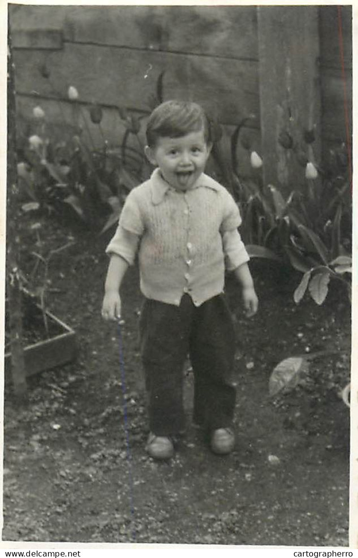 Anonymous Persons Souvenir Photo Social History Format Ca. 6 X 9 Cm Baby Boy - Anonymous Persons