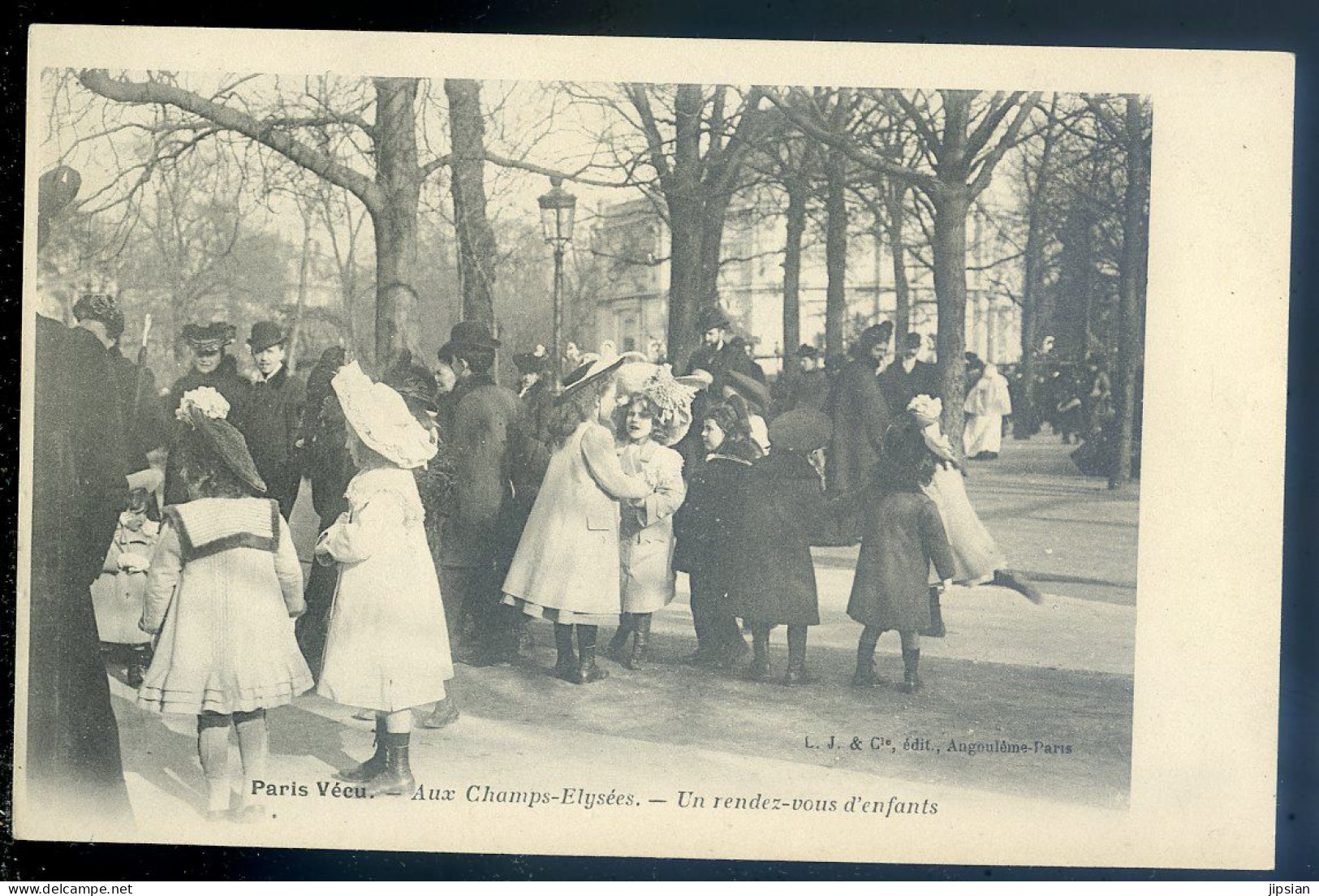 Cpa Du 75 Paris Vécu -- Aux Champs Elysées - Un Rendez Vous D' Enfants   STEP168 - Ambachten In Parijs