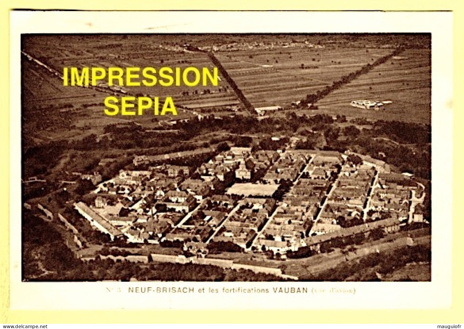 68 HAUT-RHIN / NEUF-BRISACH / VUE GENERALE AÉRIENNE DE LA VILLE ET DES FORTIFICATIONS DE VAUBAN / 1932 - Neuf Brisach