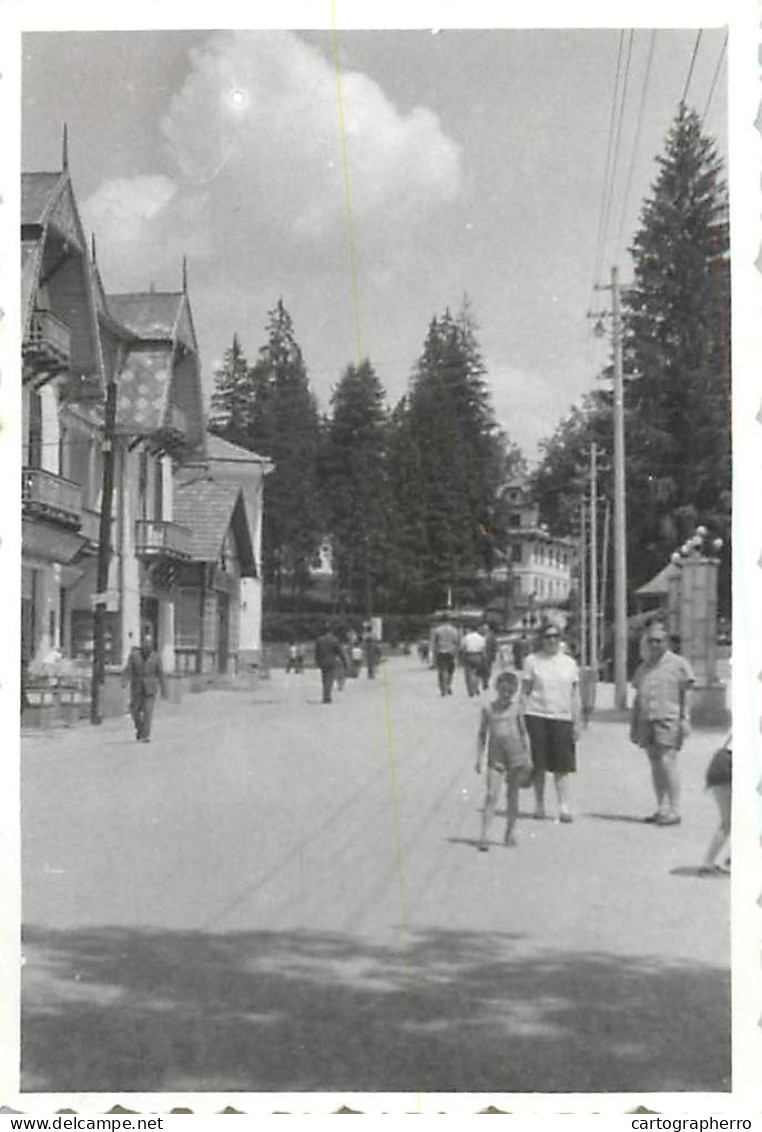 Anonymous Persons Souvenir Photo Social History Format Ca. 6 X 9 Cm Resort Street View - Anonymous Persons