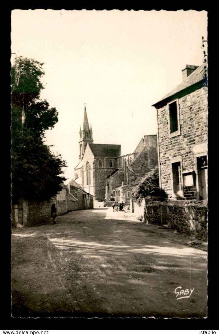 22 - PLOUGRESCANT - LA MAIRIE ET L'EGLISE - Plougrescant