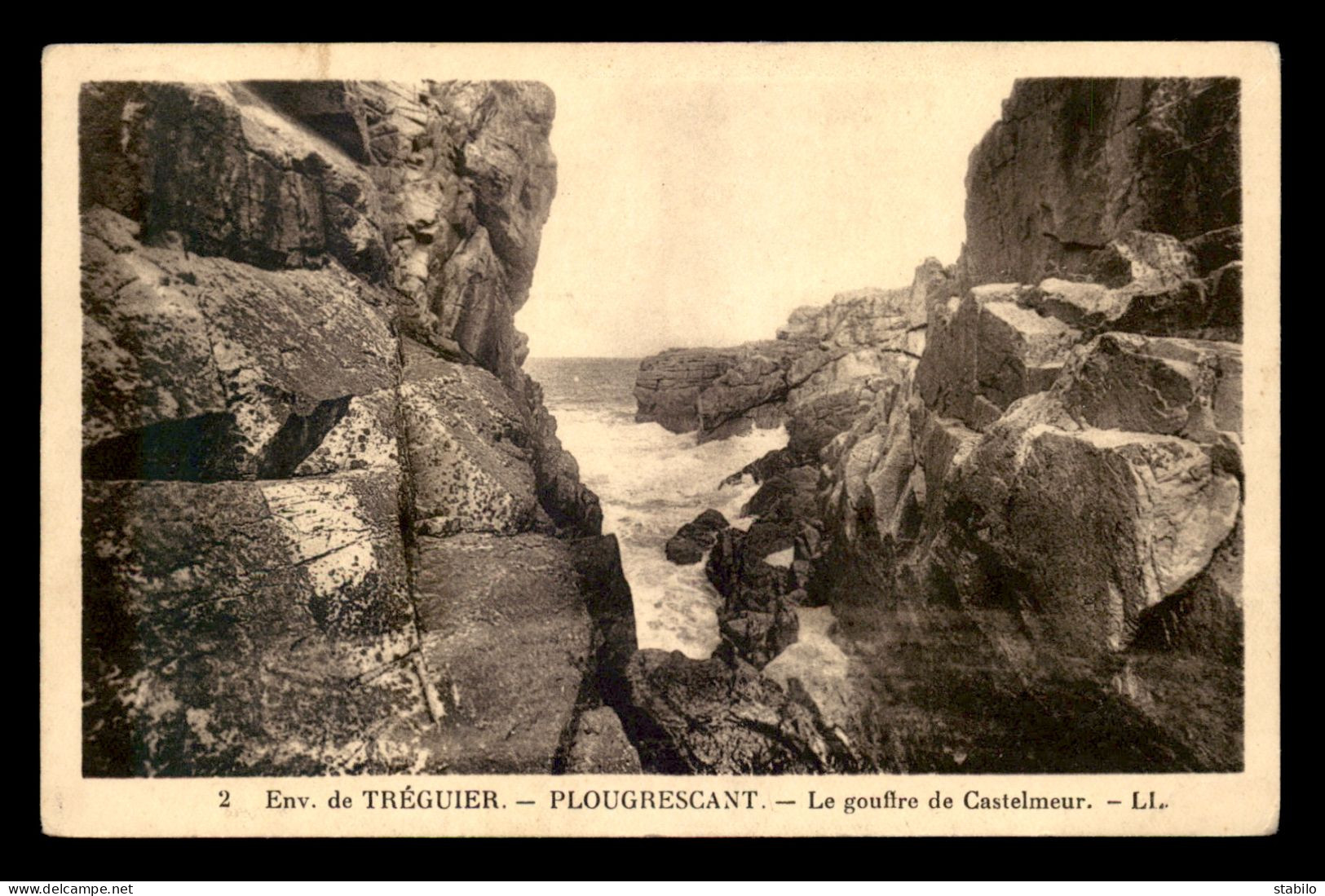 22 - PLOUGRESCANT - LE GOUFFRE DE CASTELMEUR - Plougrescant