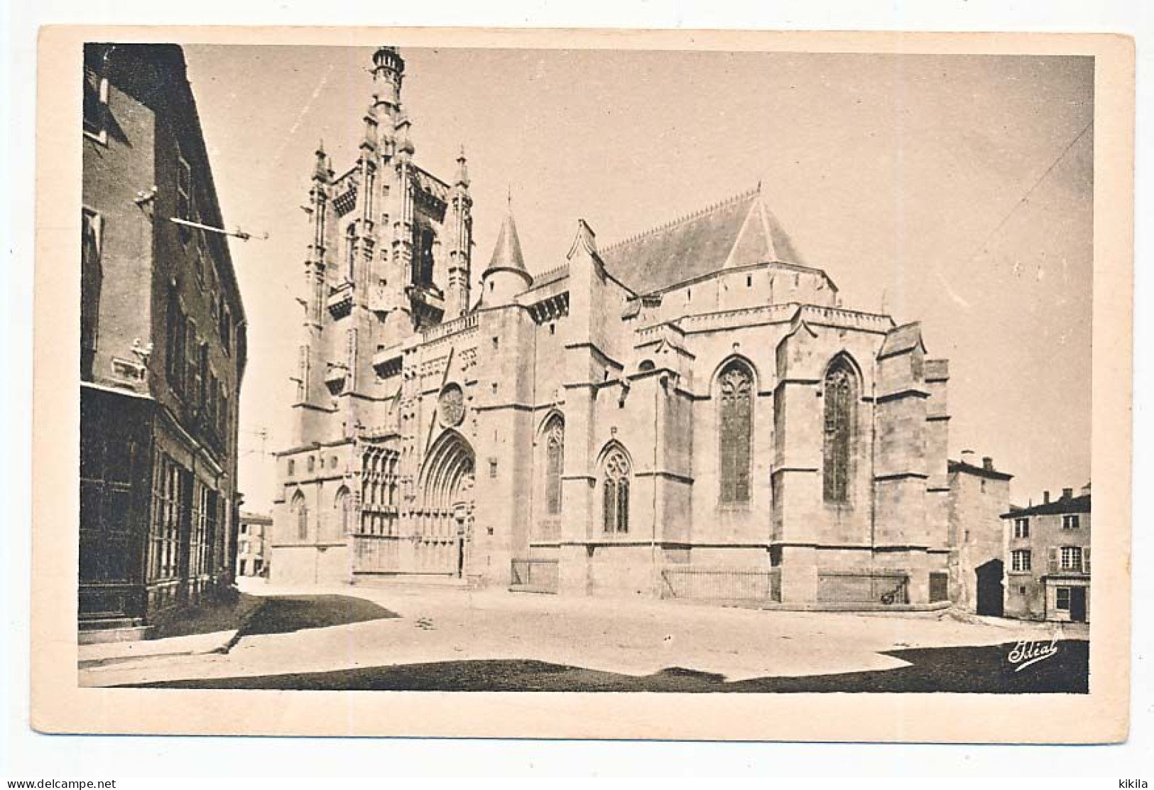 CPSM 9 X 14 Puy De Dôme AMBERT L'Eglise St Jean Vue De L'Abside Le Livradois Pittoresque - Ambert