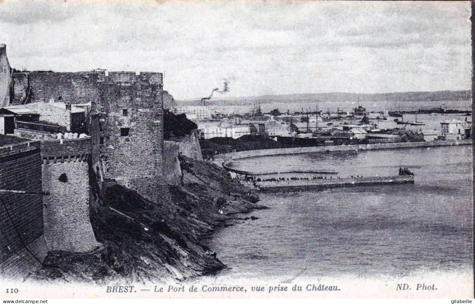 29 - Finistere - BREST -  Le Port De Commerce Vue Prise Du Chateau - Brest