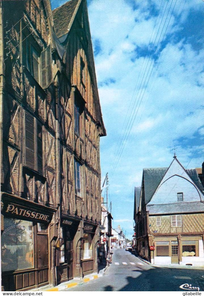 41 - Loir Et Cher  -  MONTRICHARD - Les Vieilles Maisons - Café/ Patisserie - Montrichard