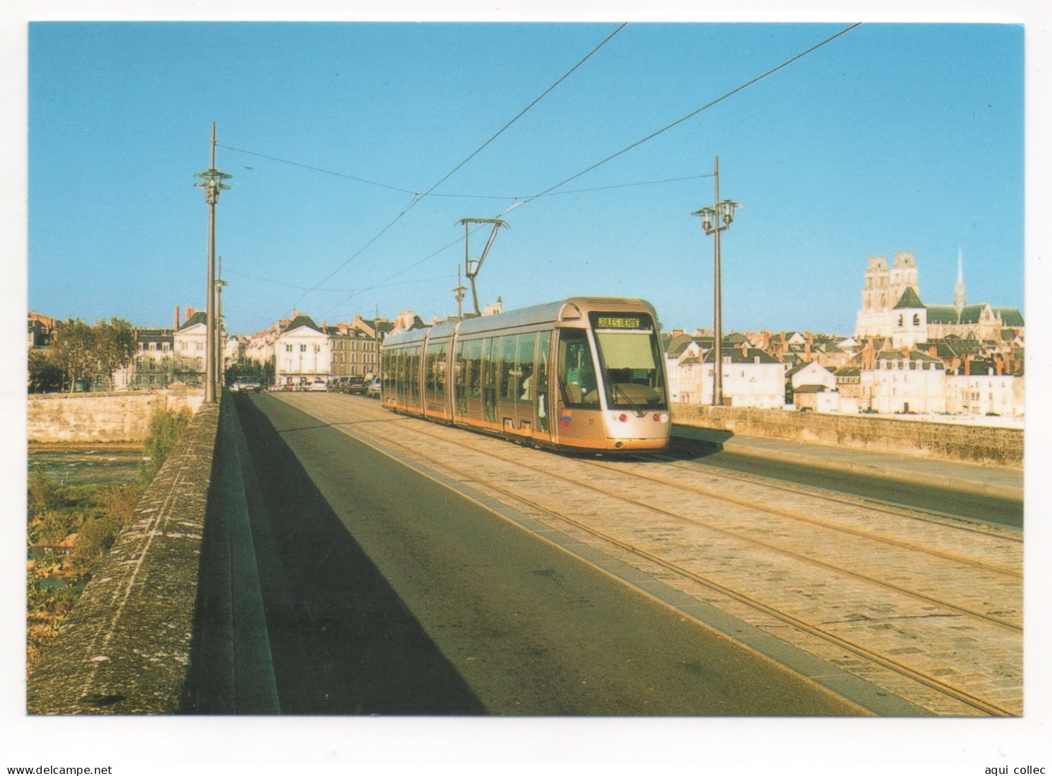 ORLEANS ( LOIRET ) SON TRAMWAY SUR LE PONT GEORGES V - Strassenbahnen