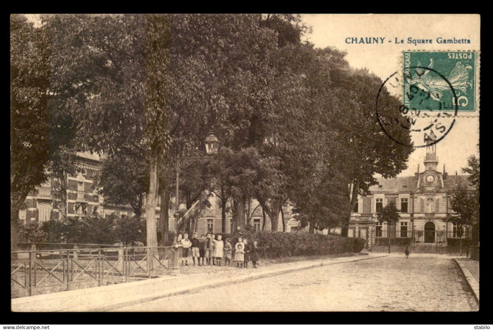 02 - CHAUNY - LE SQUARE GAMBETTA - Chauny