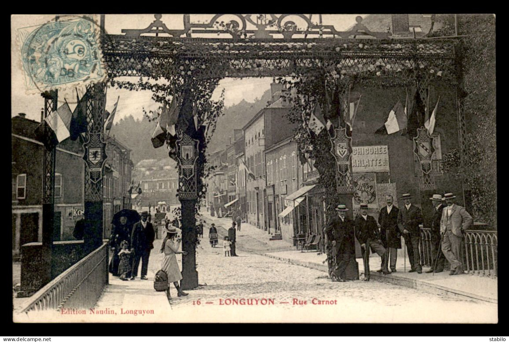 54 - LONGUYON - RUE CARNOT - ARC DE TRIOMPHE - Longuyon