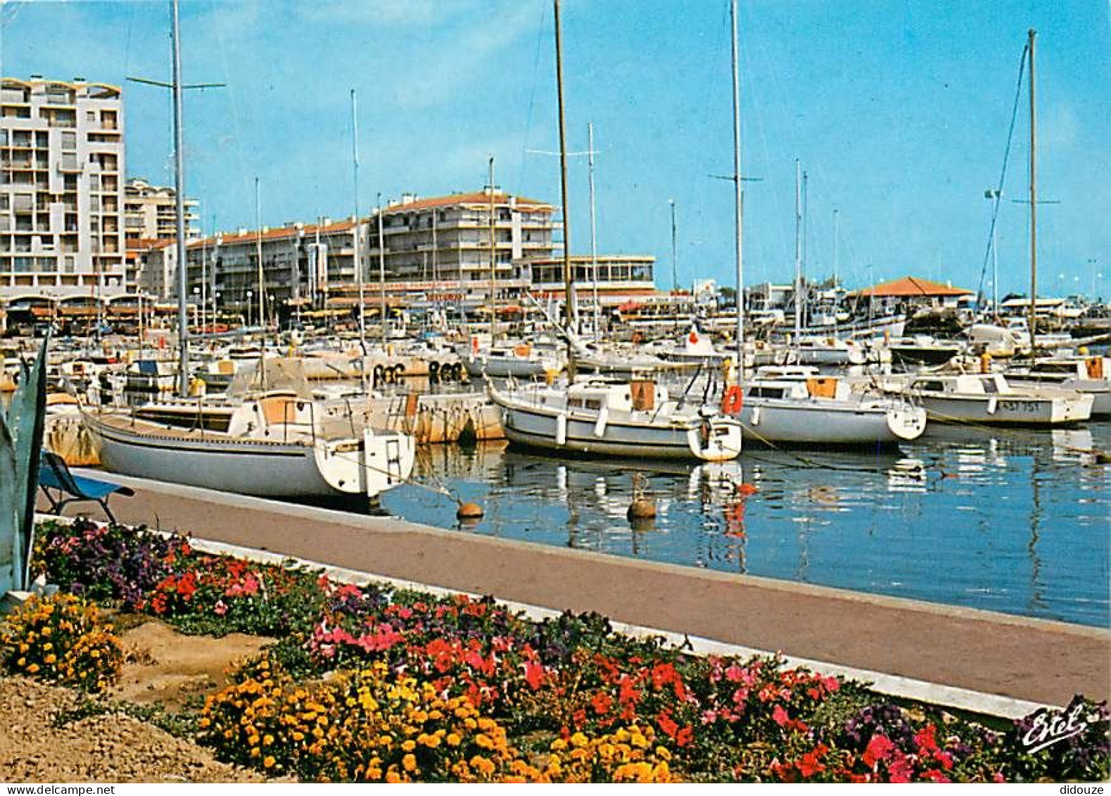 66 - Saint Cyprien - Le Port De Plaisance - Bateaux - CPM - Voir Scans Recto-Verso - Saint Cyprien