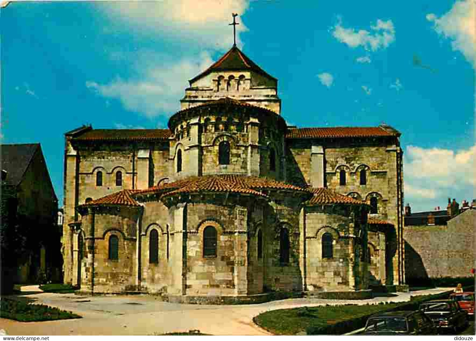 58 - Nevers - Eglise Saint Etienne - CPM - Voir Scans Recto-Verso - Nevers