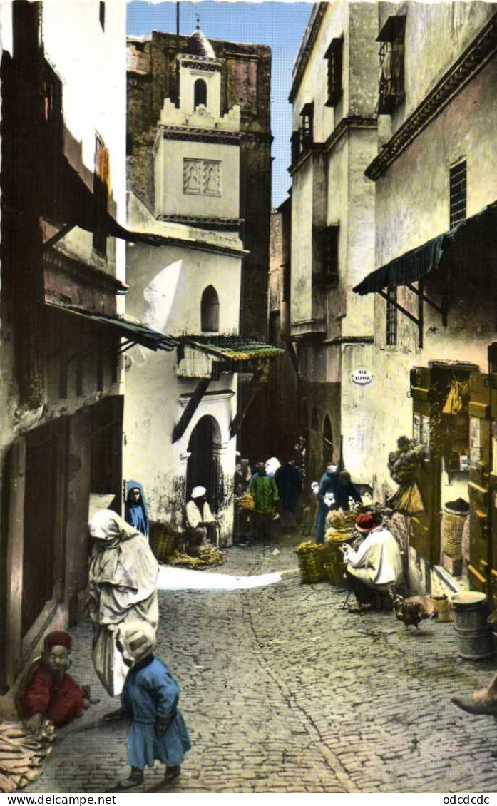 ALGER  Une Rue De La Casbah Animée Colorisée RV - Algiers