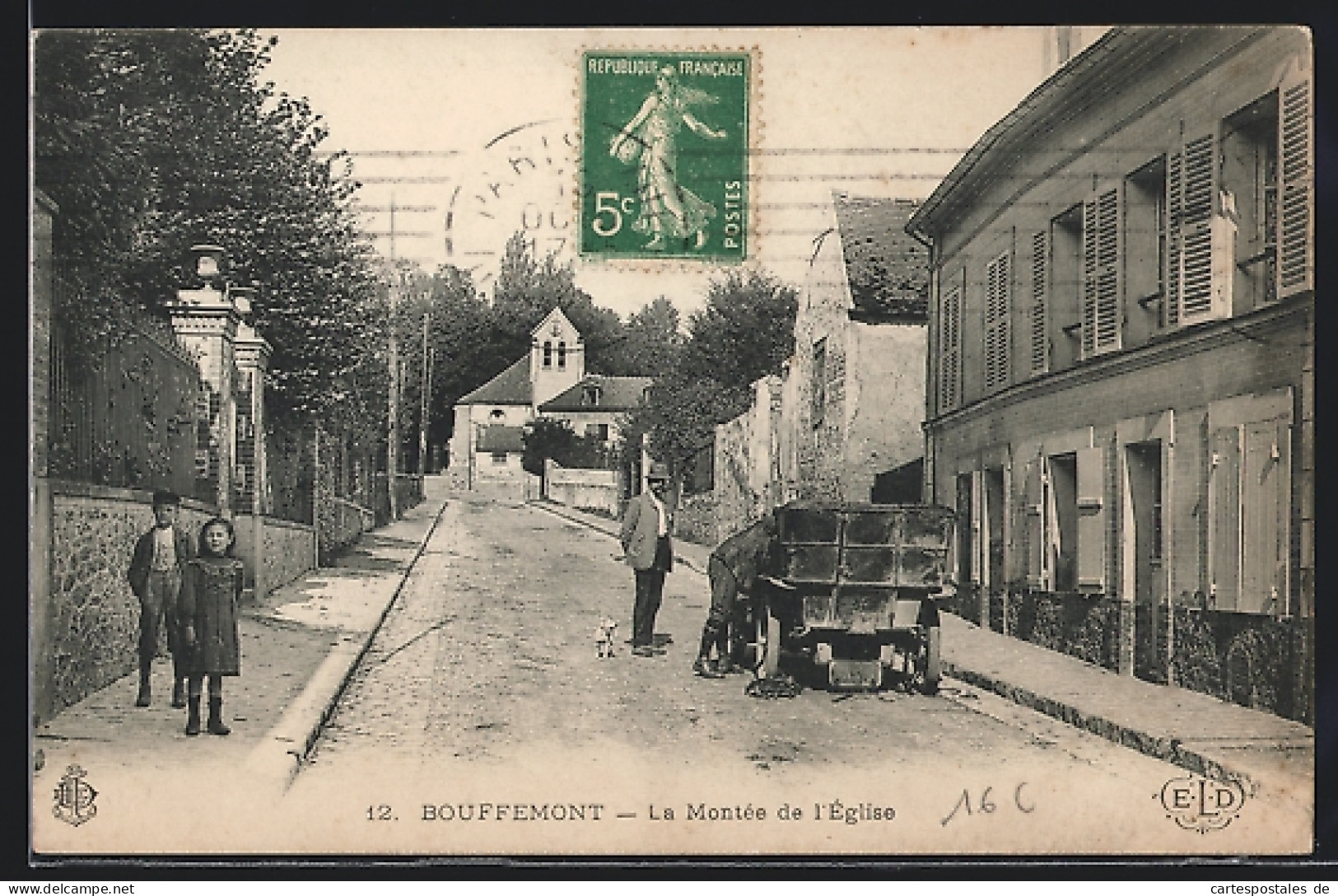 CPA Bouffemont, La Montée De L`Église  - Bouffémont