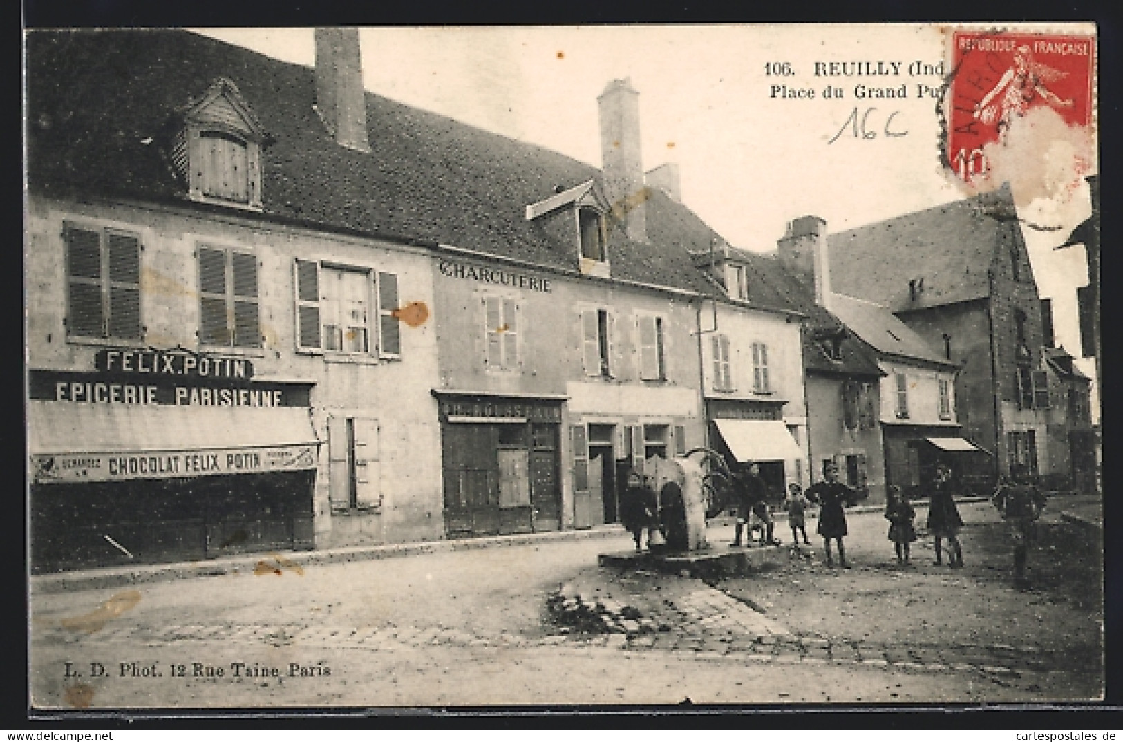 CPA Reuilly, Place Du Grand Puits  - Sonstige & Ohne Zuordnung