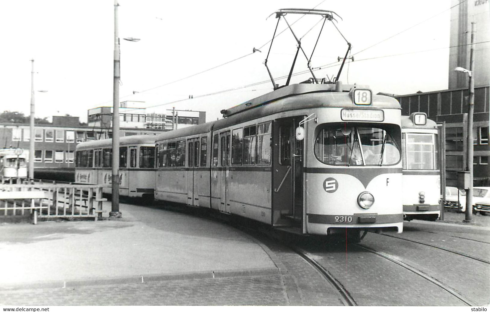 TRAMWAY - ALLEMAGNE - DUSSELDORF - Trains