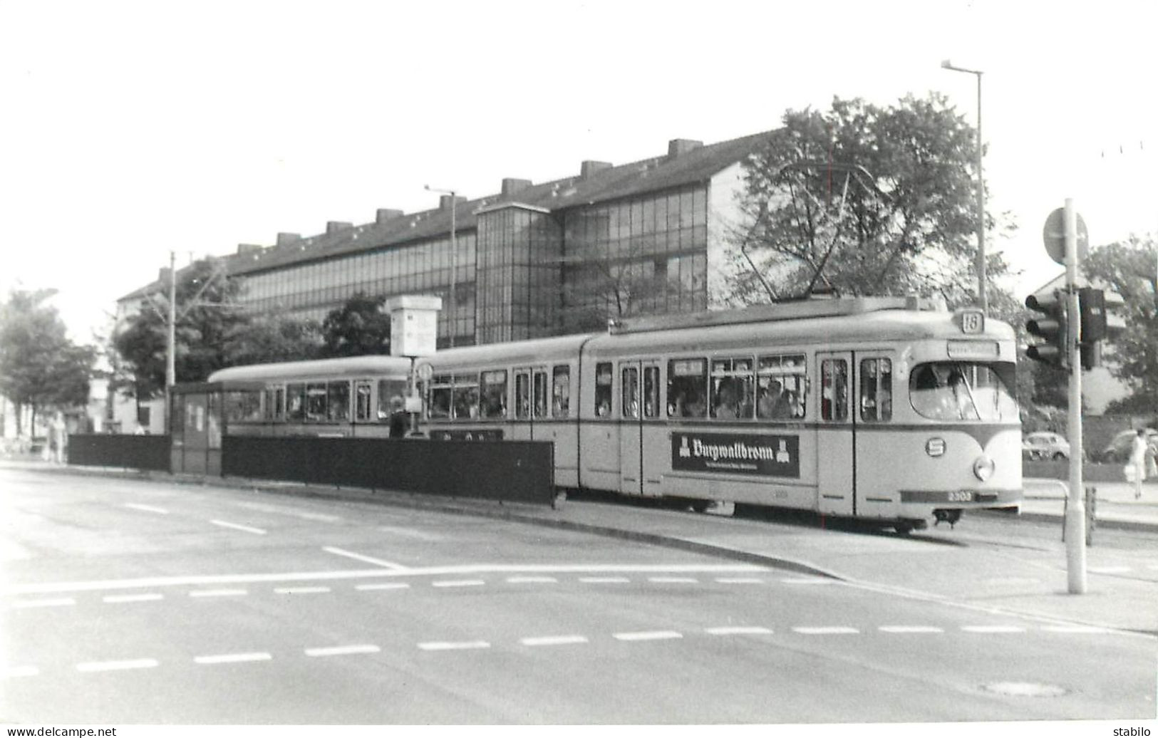 TRAMWAY - ALLEMAGNE - DUSSELDORF - Treinen