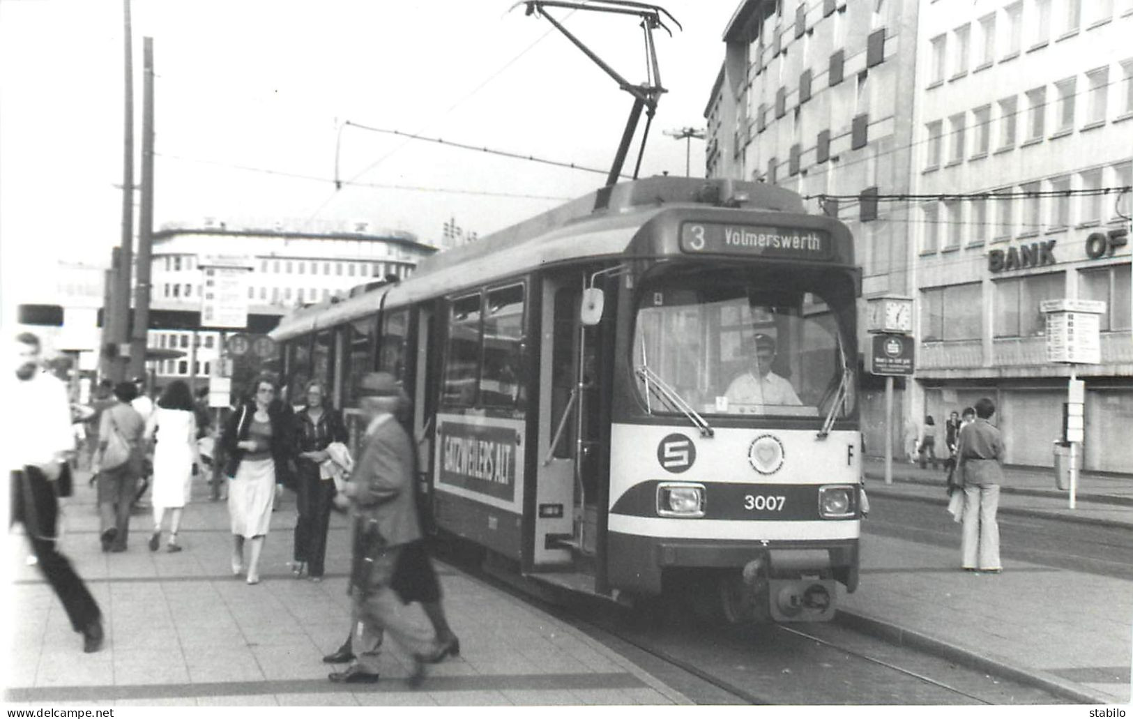 TRAMWAY - ALLEMAGNE - DUSSELDORF - Trains