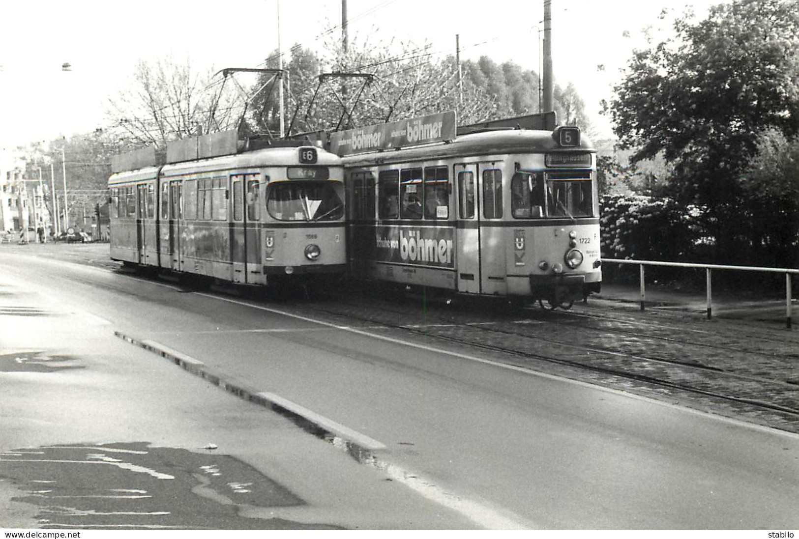 TRAMWAY - ALLEMAGNE - ESSEN - Trains