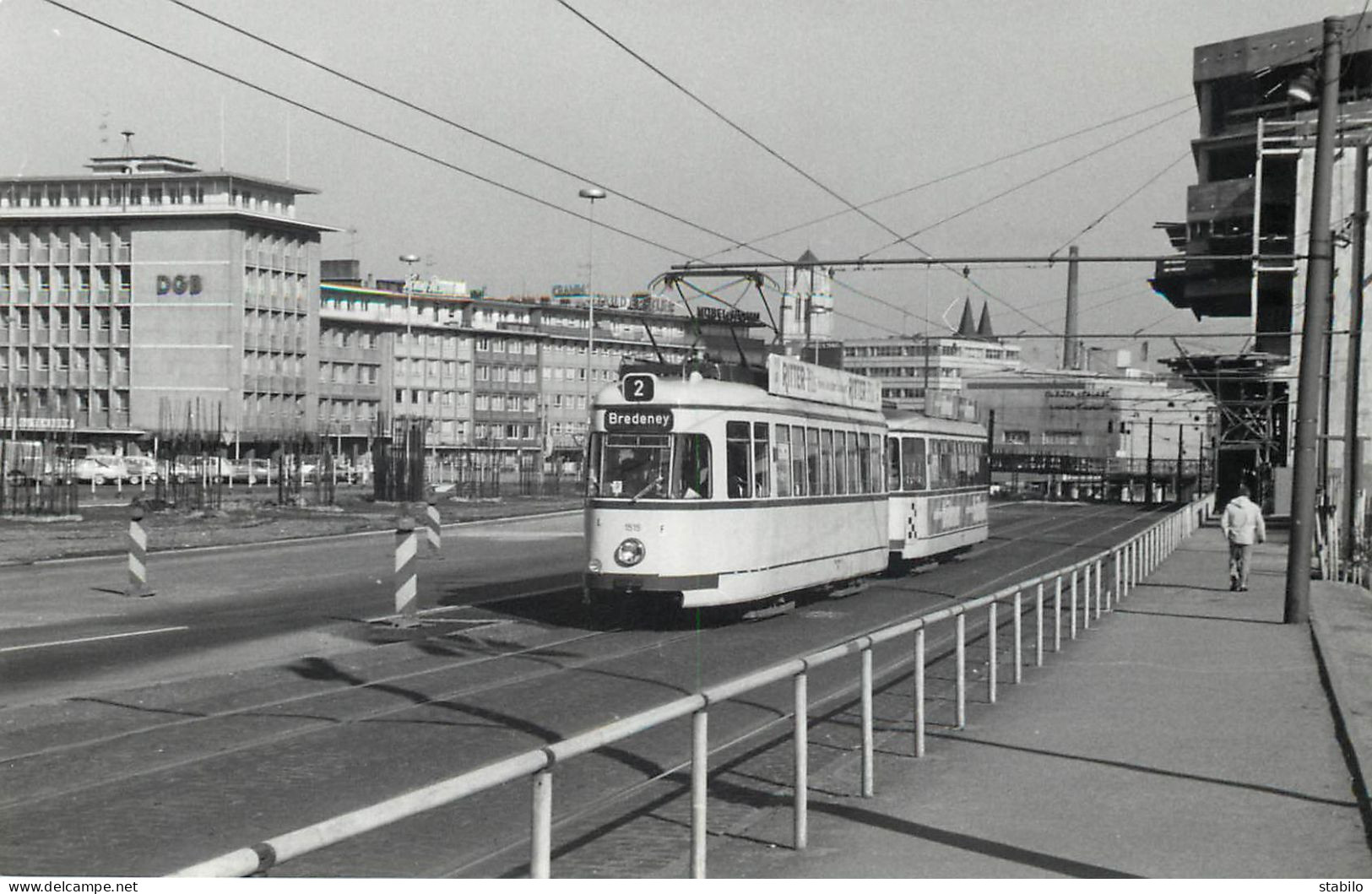 TRAMWAY - ALLEMAGNE - ESSEN - Trains