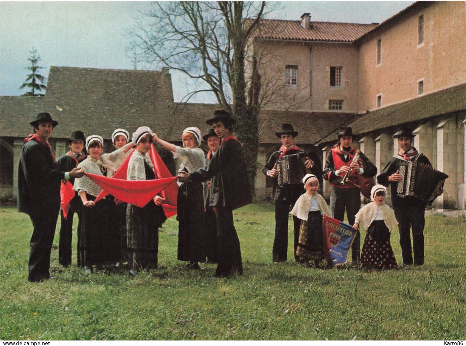 Villefranche De Rouergue * 4 Cp * Groupe Folklorique Du Rouergue LA RESPELIDO * Danse Folklore - Villefranche De Rouergue