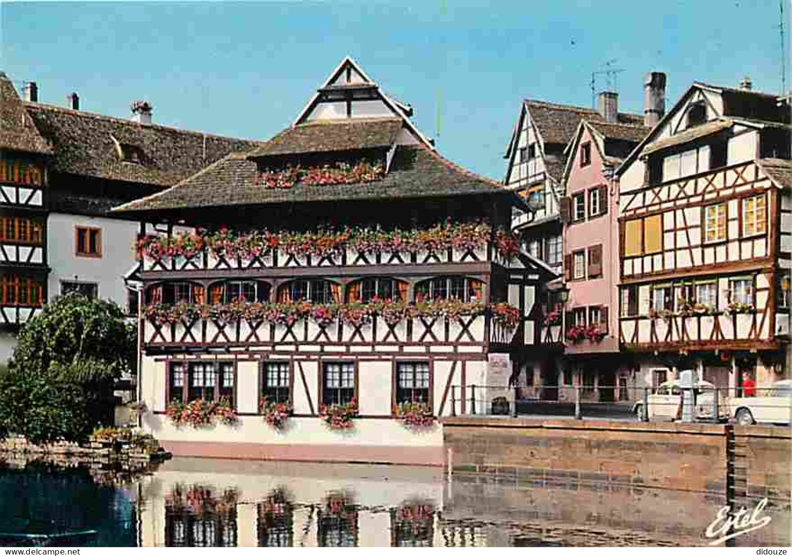 67 - Strasbourg - Dans La Petite France  Restaurant De La Maison Des Tanneurs - Gerwerstub - Automobiles - Carte Neuve - - Strasbourg