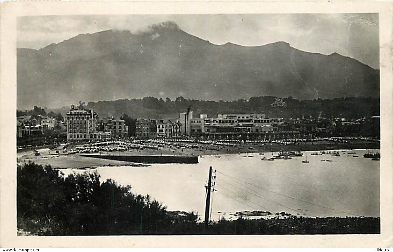 64 - Saint Jean De Luz - Vue Générale De La Plage - Voir Timbre Marianne De Gandon - CPM - Voir Scans Recto-Verso - Saint Jean De Luz