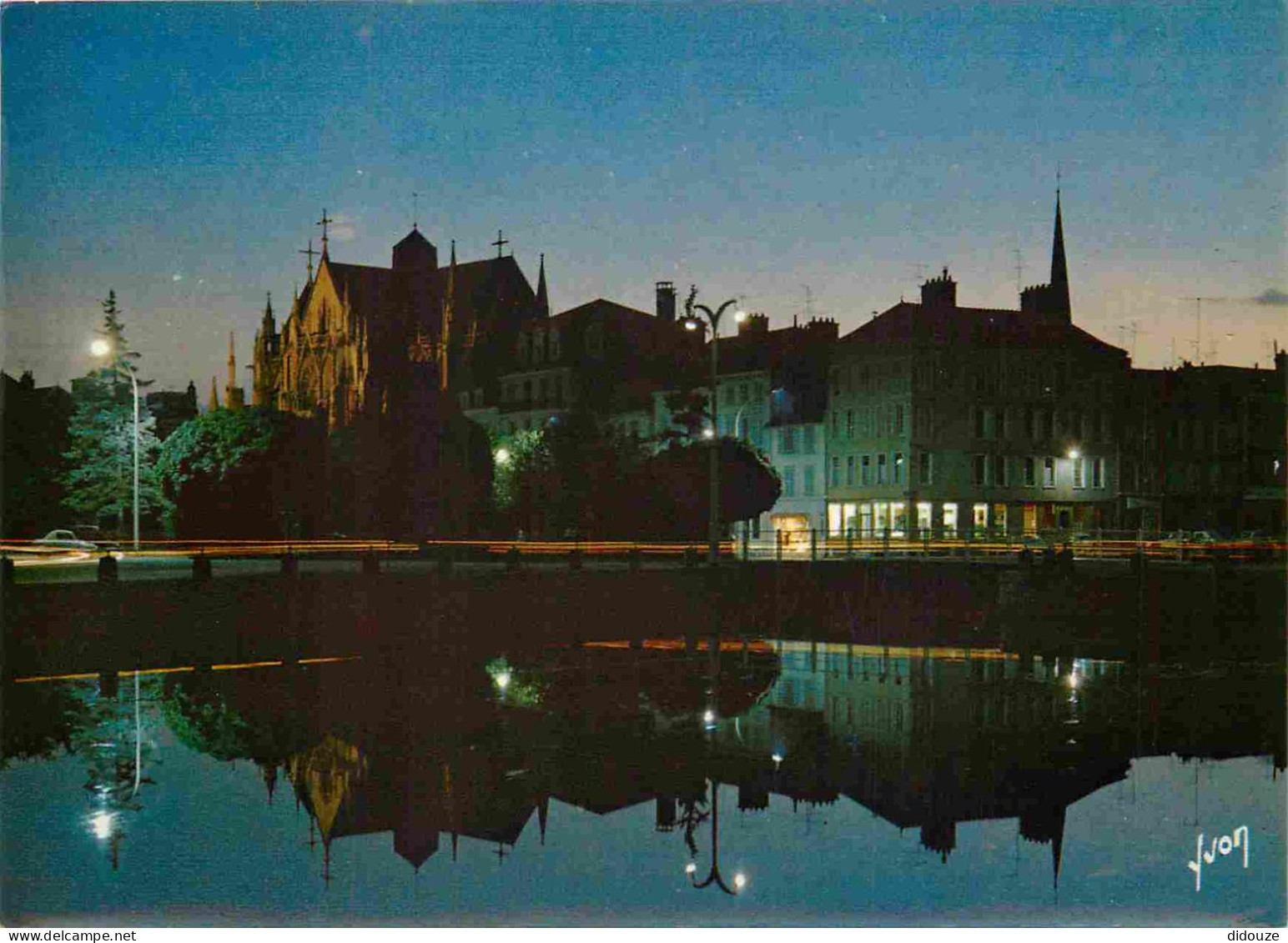 10 - Troyes - Vue De Nuit Du Quai Du Comte-Henri Et L'Eglise Saint-Urbain Illuminée - CPM - Voir Scans Recto-Verso - Troyes