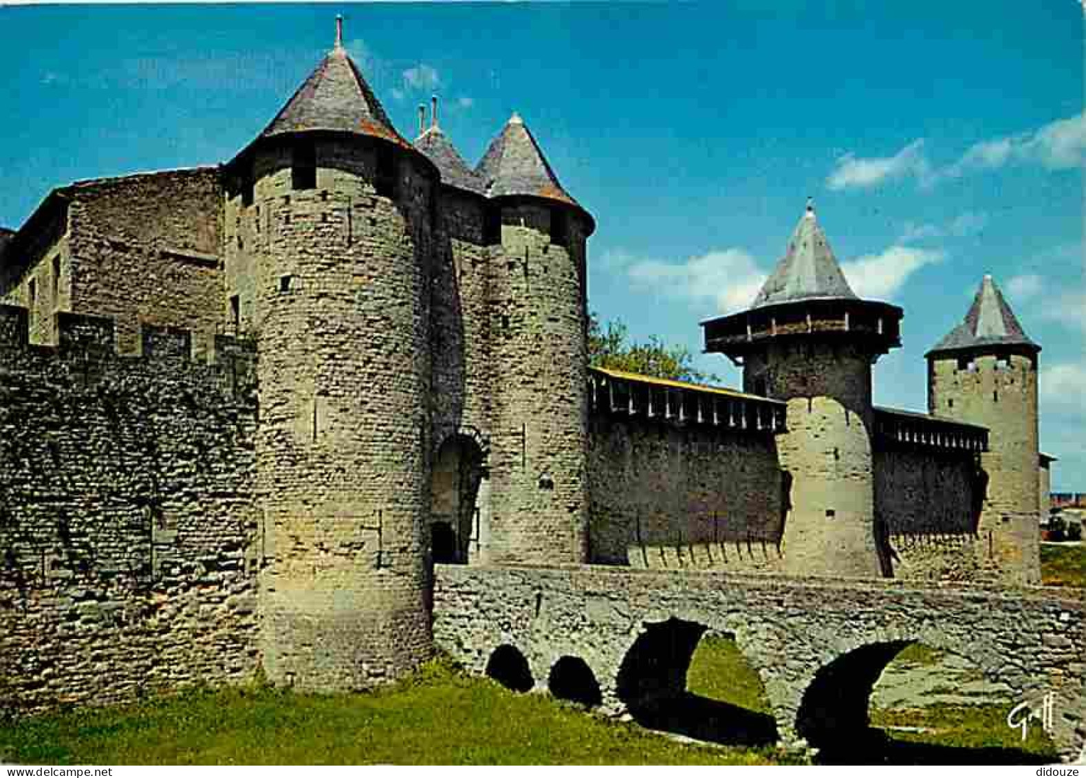 11 - Carcassonne - La Cité Médiévale - Le Château Comtal - CPM - Voir Scans Recto-Verso - Carcassonne