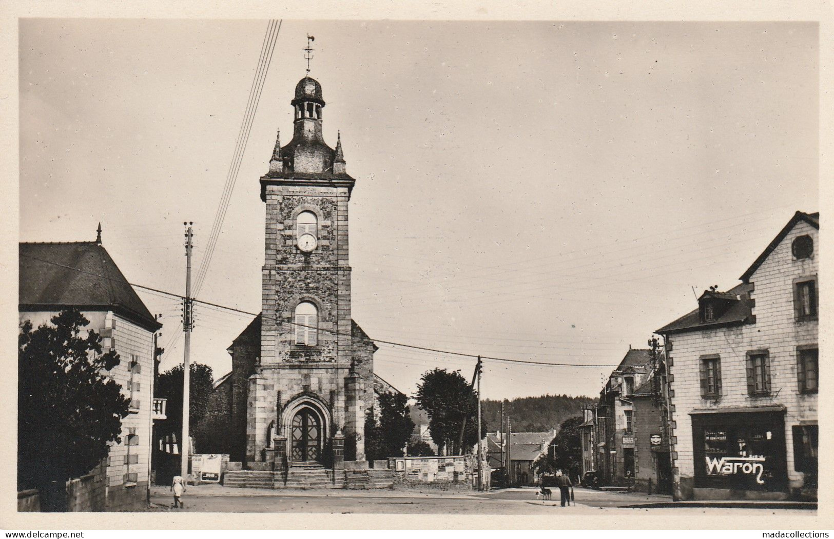 Caulnes  (22 - Côtes D'Armor)  La Plage Et L'Eglise - Sonstige & Ohne Zuordnung