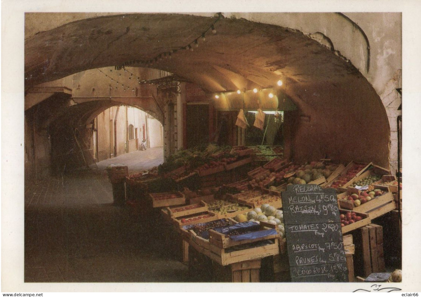 Marchés - Rue Méditerranéenne - Un Choix éclairé - Photo Nicolas Fournier - Fruits Et Légumes - CPM - Année 1987 - Markets