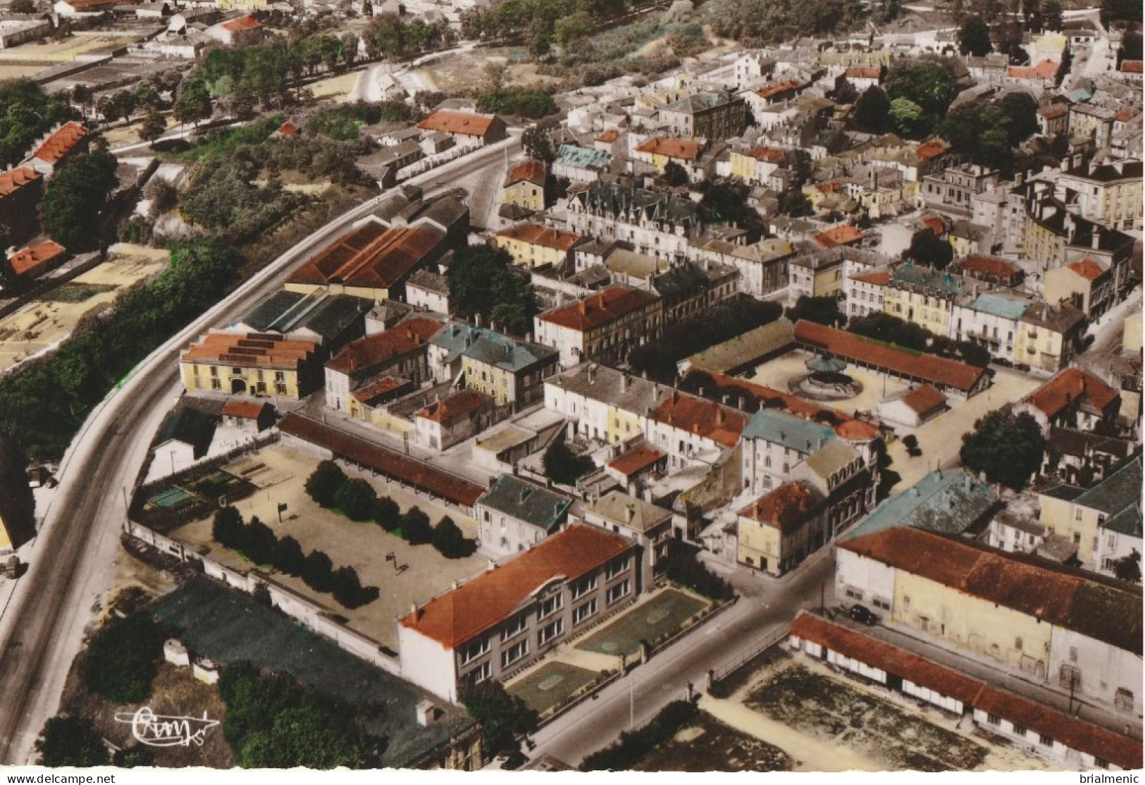 TOUL   Ecole Moselly Et Place De La République - Toul