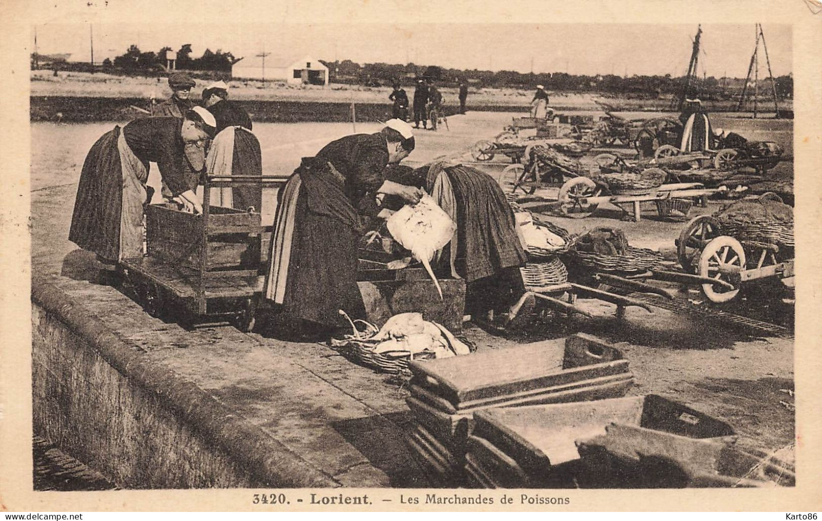 Lorient * Les Marchandes De Poissons * Coiffe Pêche - Lorient