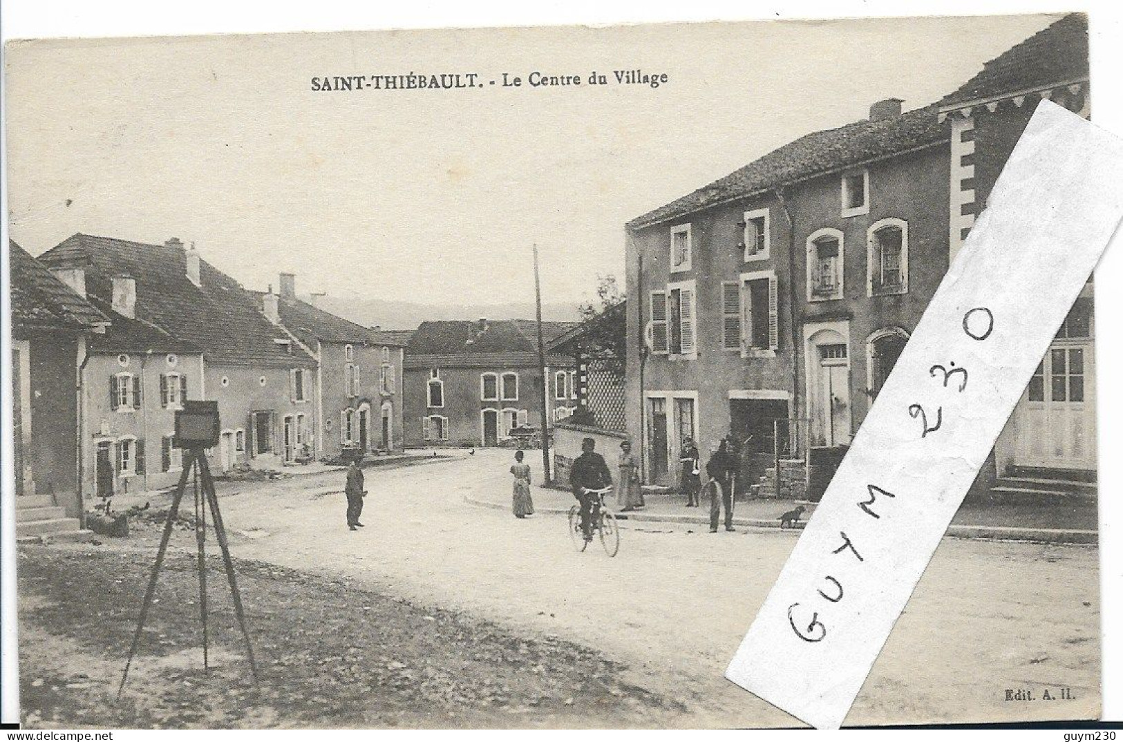 St THIEBAULT Le Centre Du Village - Autres & Non Classés