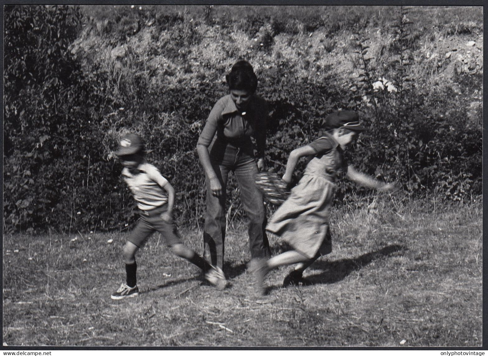 Valle D'Aosta 1977 - Il Gioco Della Rubabandiera - Foto - Vintage Photo - Places