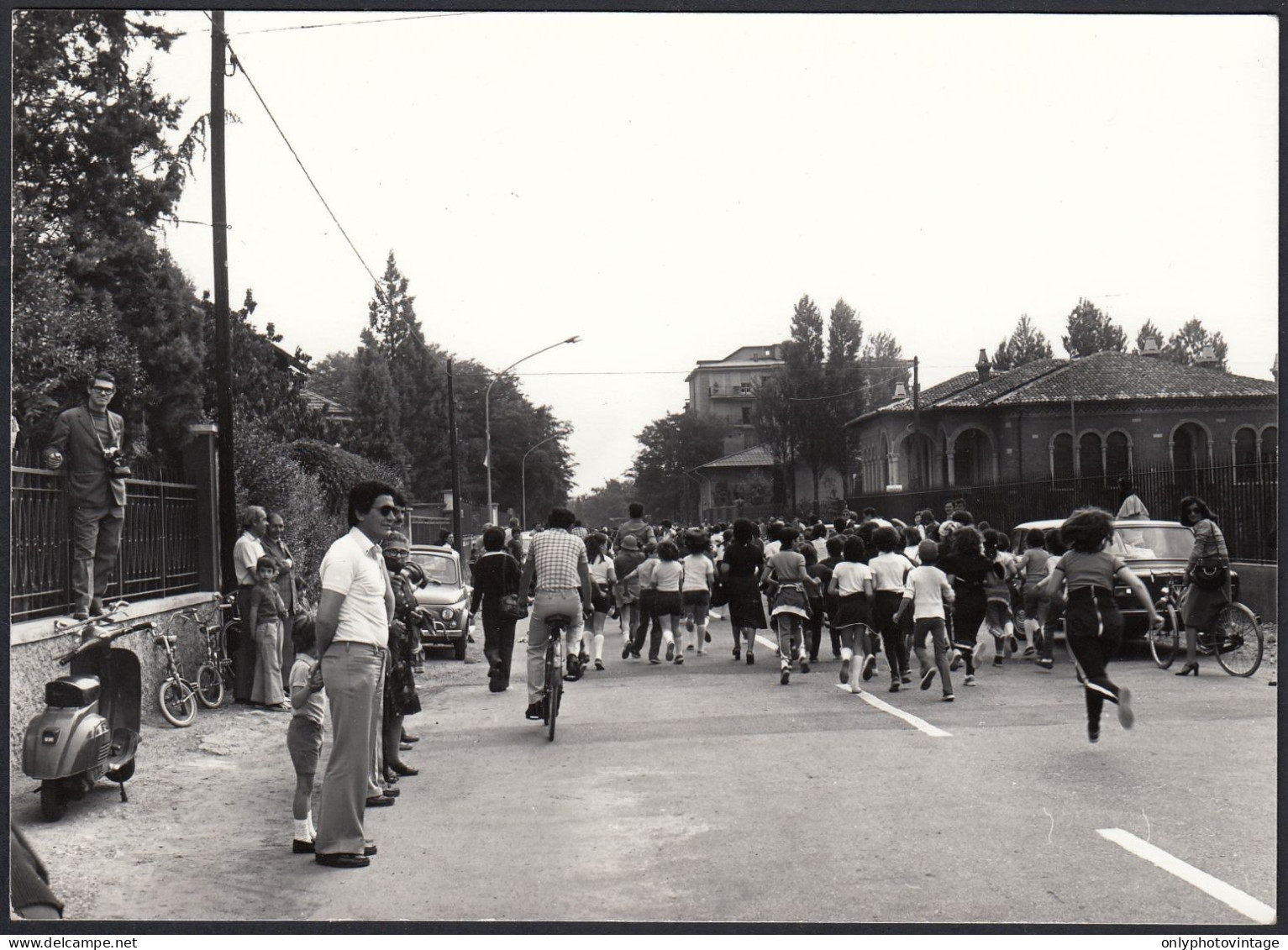 Legnano 1977 - Scena Di Una Gara Podistica Studentesca - Fotografia - Orte