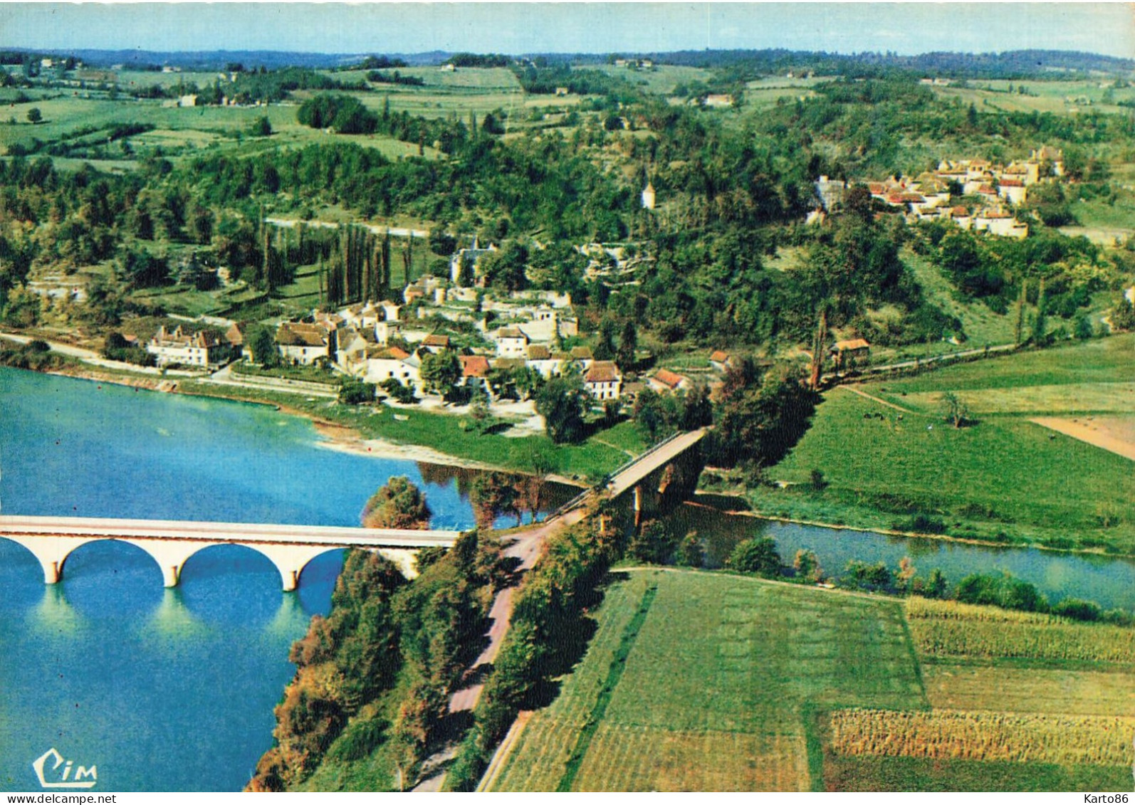 Limeuil * Vue Aérienne Sur Le Confluent De La Vézère Et De La Dordogne * Le Pont - Autres & Non Classés