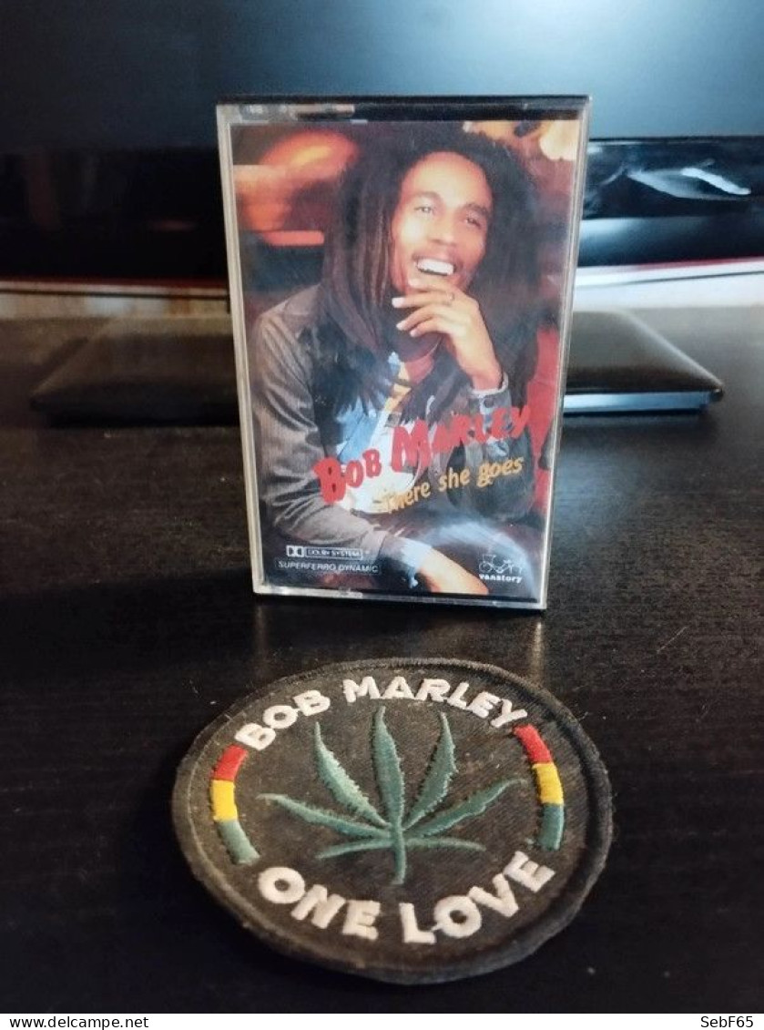 Cassette Audio Bob Marley - There She Goes + Écusson Thermocollant One Love (neuf) - Cassettes Audio