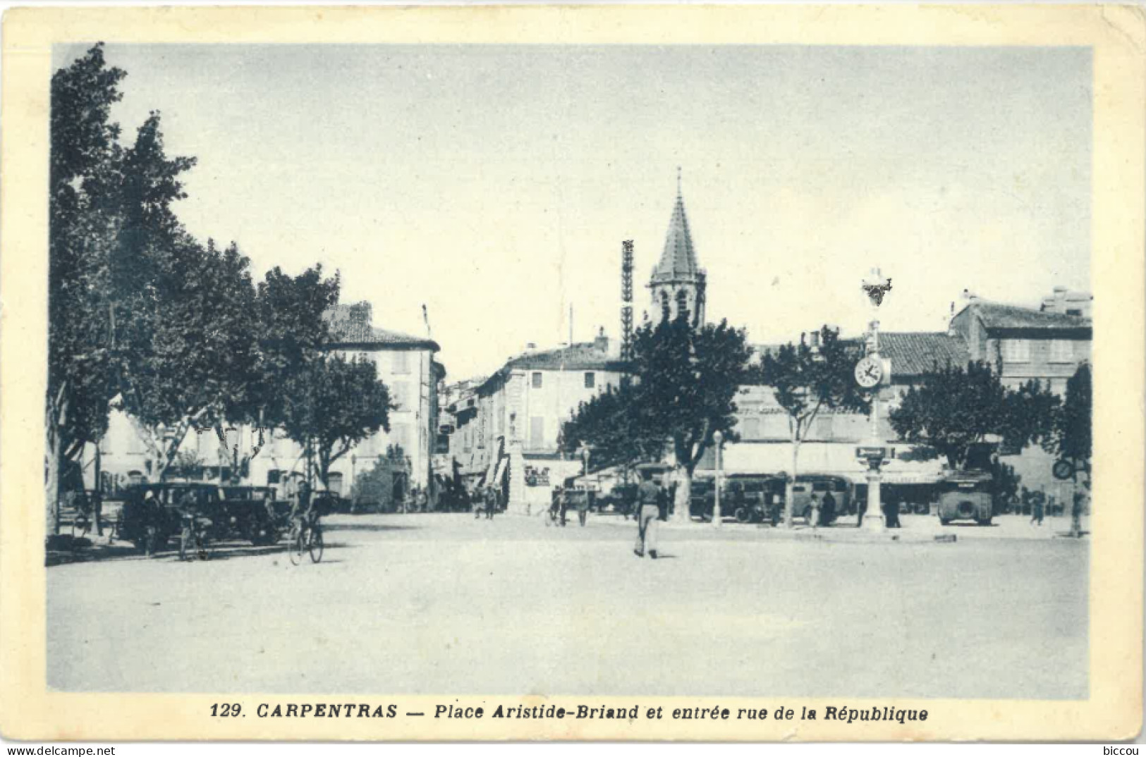 Cp CARPENTRAS 84 - 1938 - Place Aristide Briand Et Entrée Rue De La République N° 129 - Carpentras