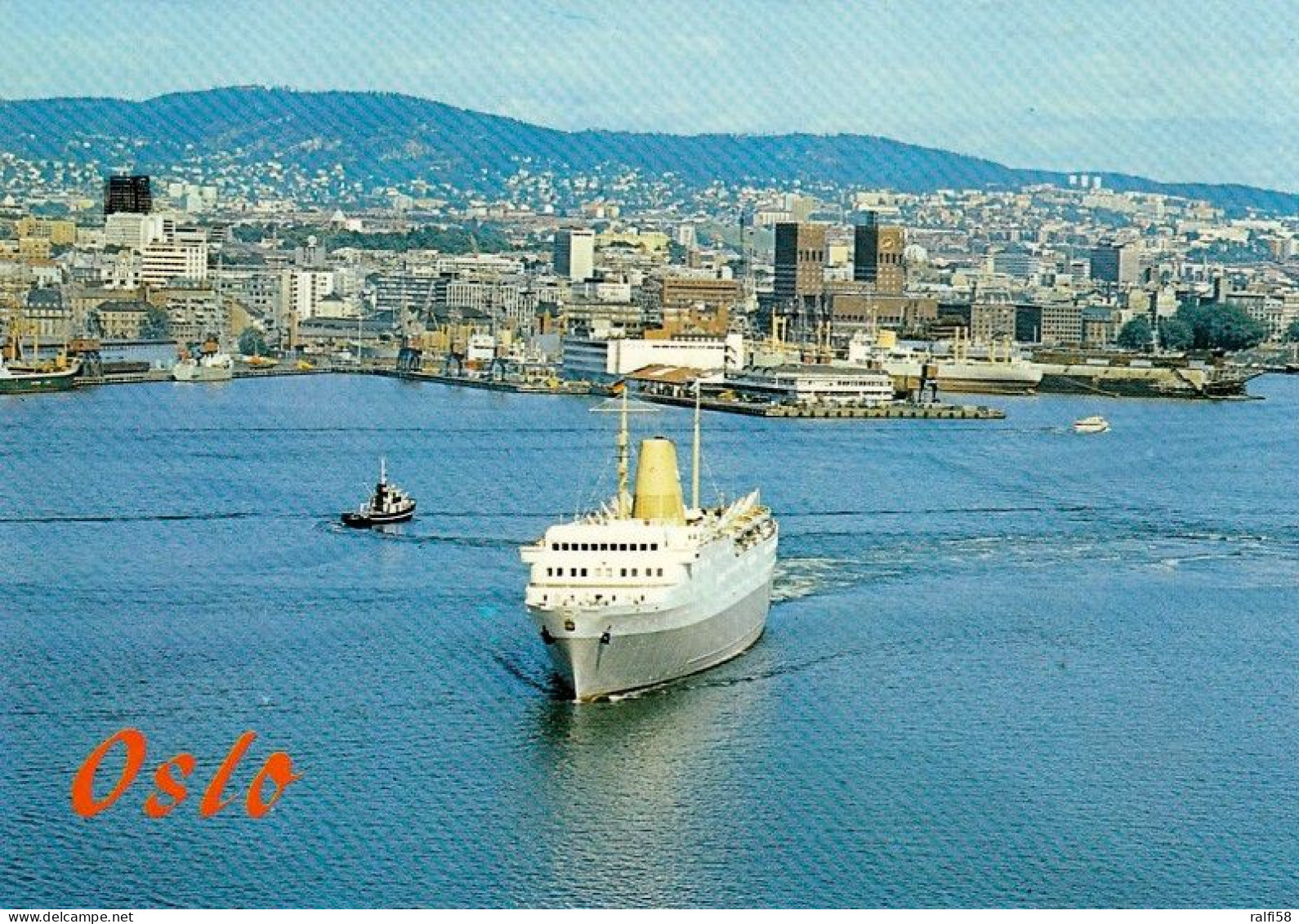 1 AK Norwegen * Ein Kreuzfahrtschiff Verlässt Den Hafen Von Oslo * - Norvège