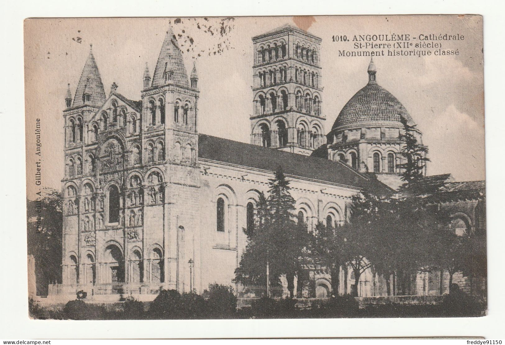16 . Angoulème . Cathédrale Saint Pierre . Monument Historique - Angouleme