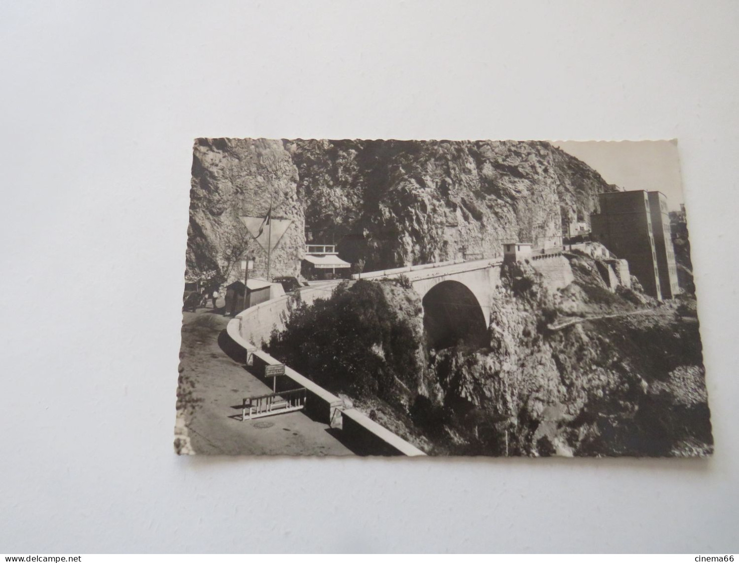 291 FRONTIERE FRANCO-ITALIENNE  - Le Pont St-Louis - Menton