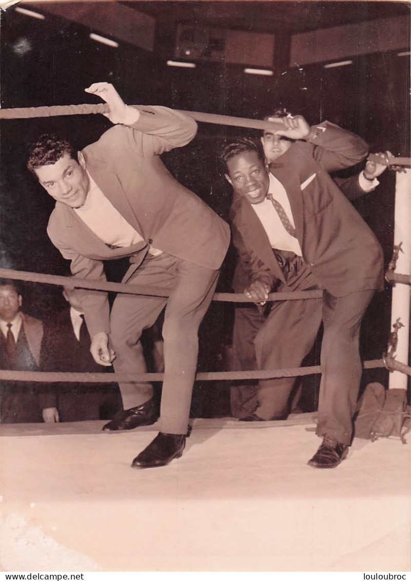 BOXE 01/1961 HIPPOLYTE ANNEX ET ISAAC LOGART AVANT LEUR COMBAT DU 06/02/1961 PHOTO 18X13CM - Sports