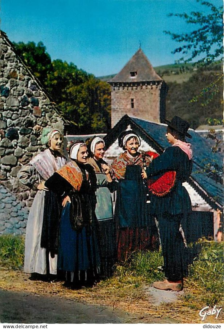 Folklore - Auvergne - Groupe Folklorique De La Sanfloraine - Lous Esclops (Les Sabots) - CPM - Carte Neuve - Voir Scans  - Costumes