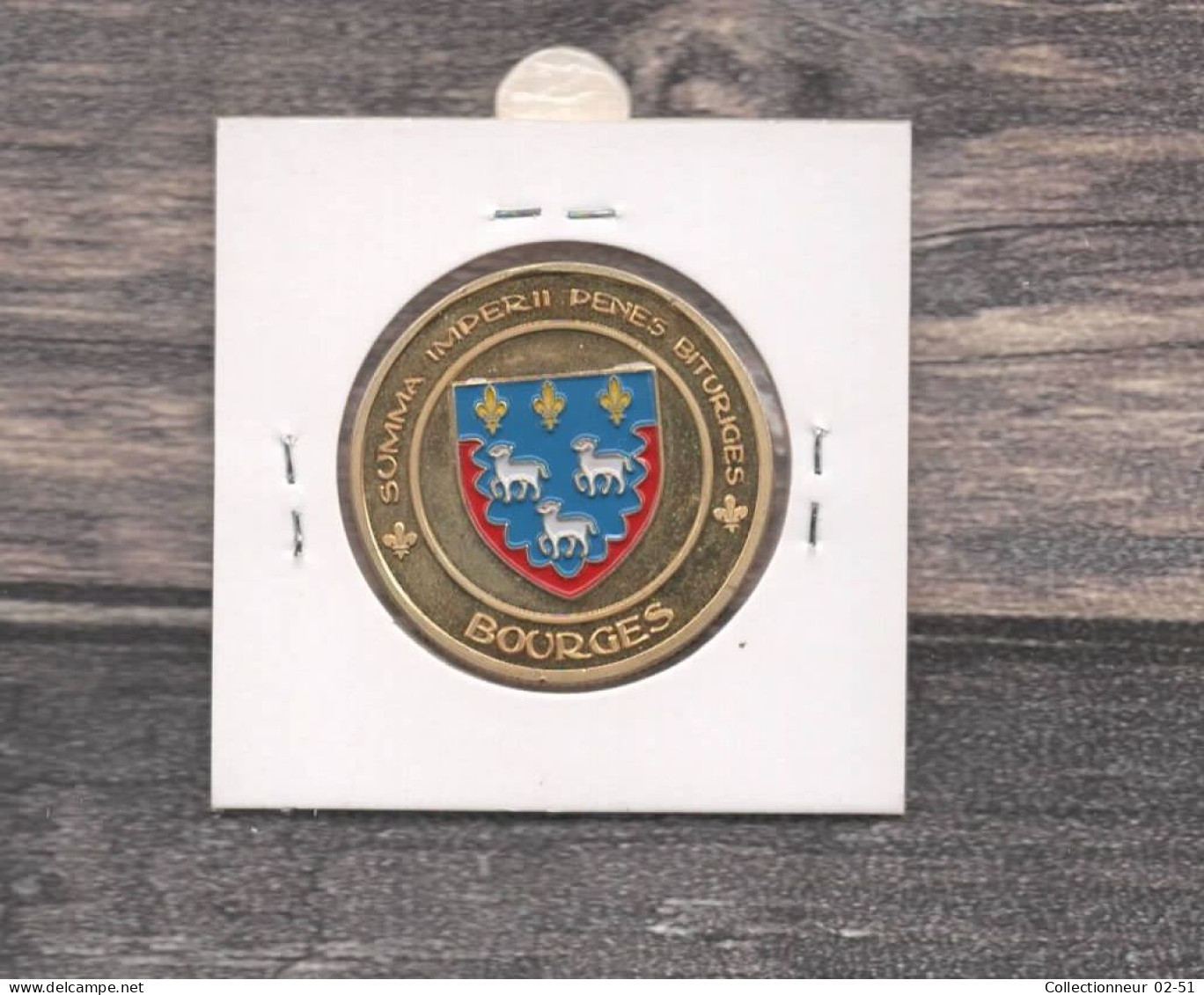 Médaille Souvenirs&Patrimoine :  La Cathédrale Saint-Etienne De Bourges - Vue De Face (couleur Or) - Otros & Sin Clasificación