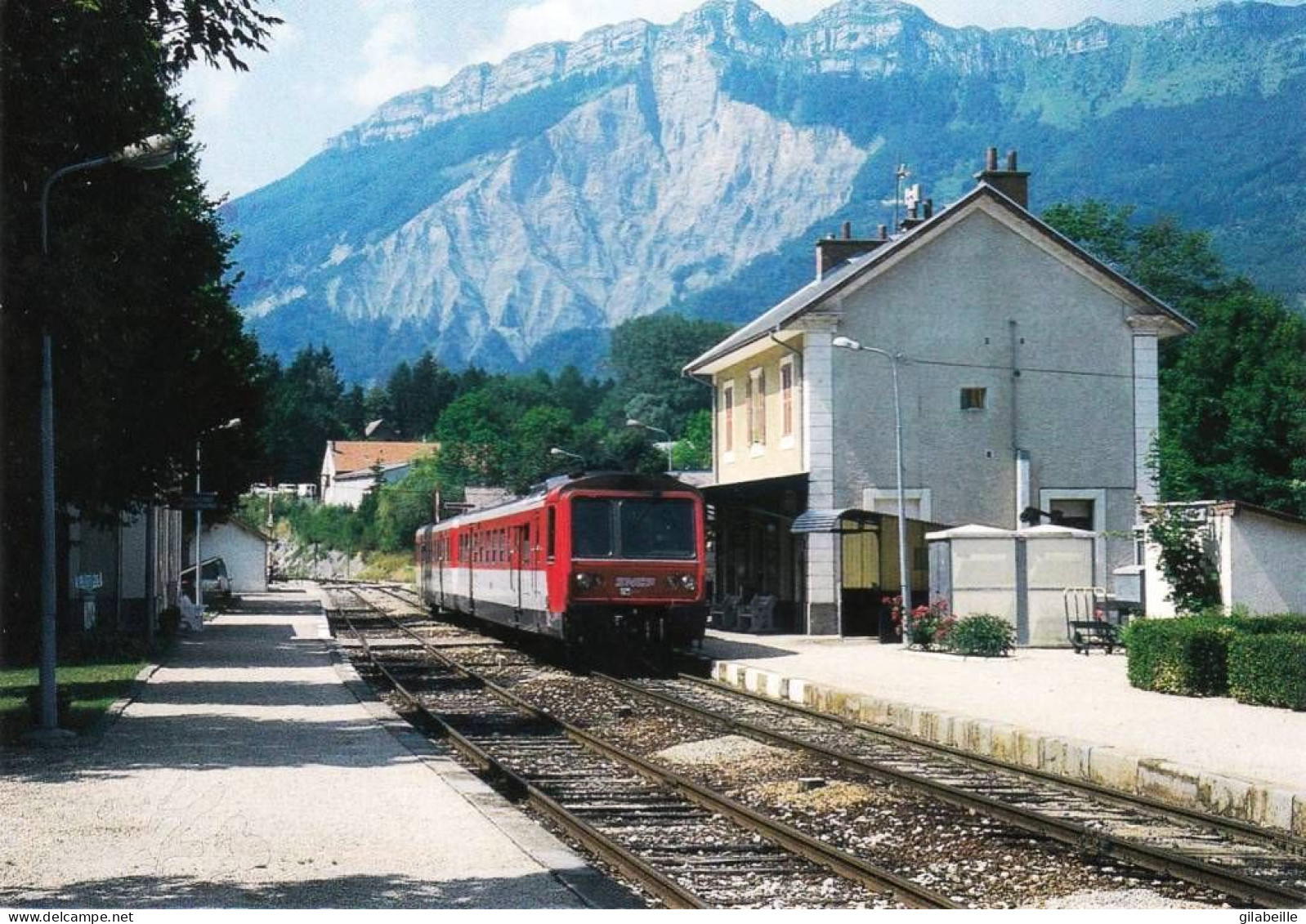 38 - Isere -  L Autorail Veynes - Grenoble Quitte La Gare De MONESTIER  De CLERMONT - SNCF - Autres & Non Classés