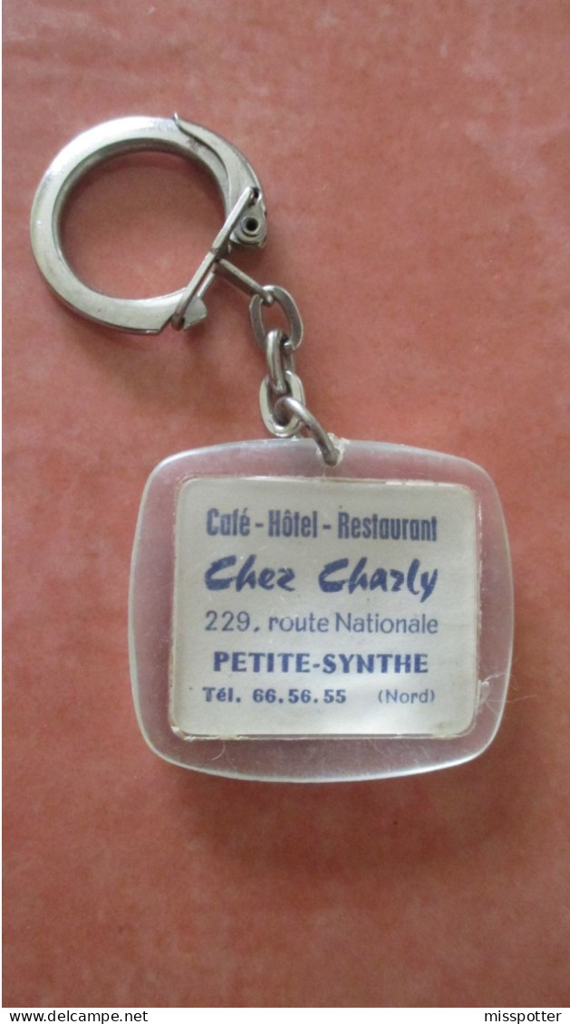 Porte Clé Vintage Café Hôtel Restaurant Chez Charly Petite-Synthe - Porte-clefs