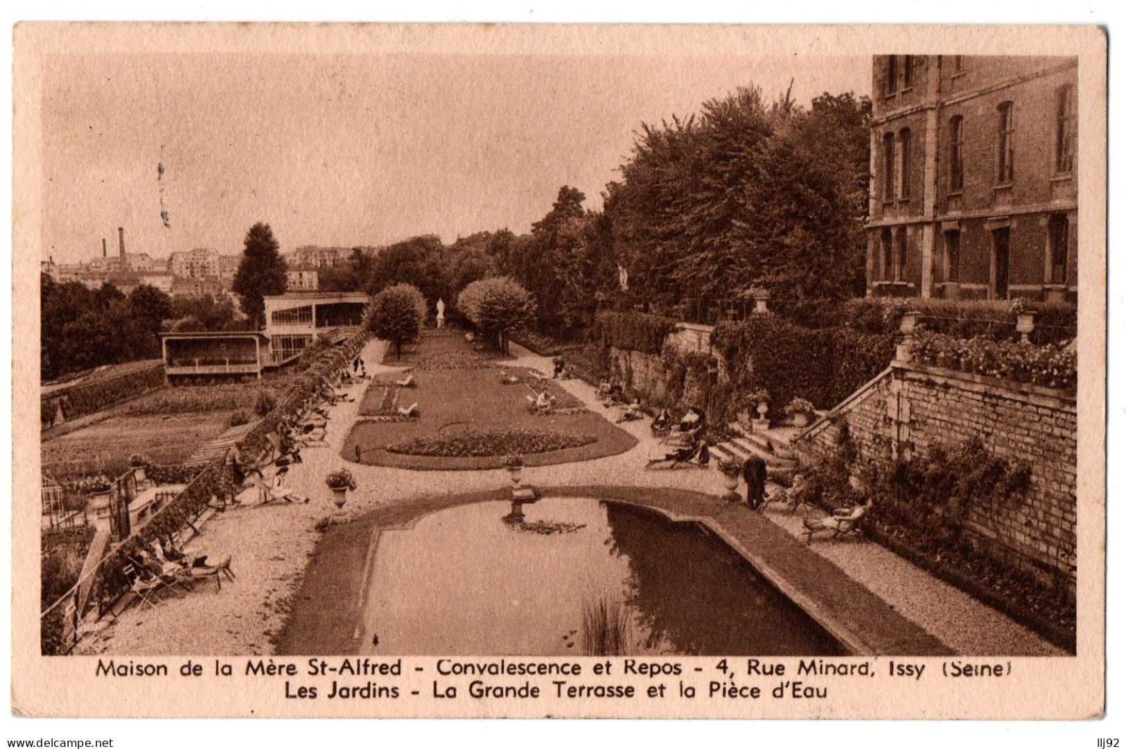 CPSM PF 92 - ISSY (H. De Seine) - Maison De La Mère St-Alfred - Les Jardins, La Grande Terrasse Et La Pièce D'eau - Issy Les Moulineaux