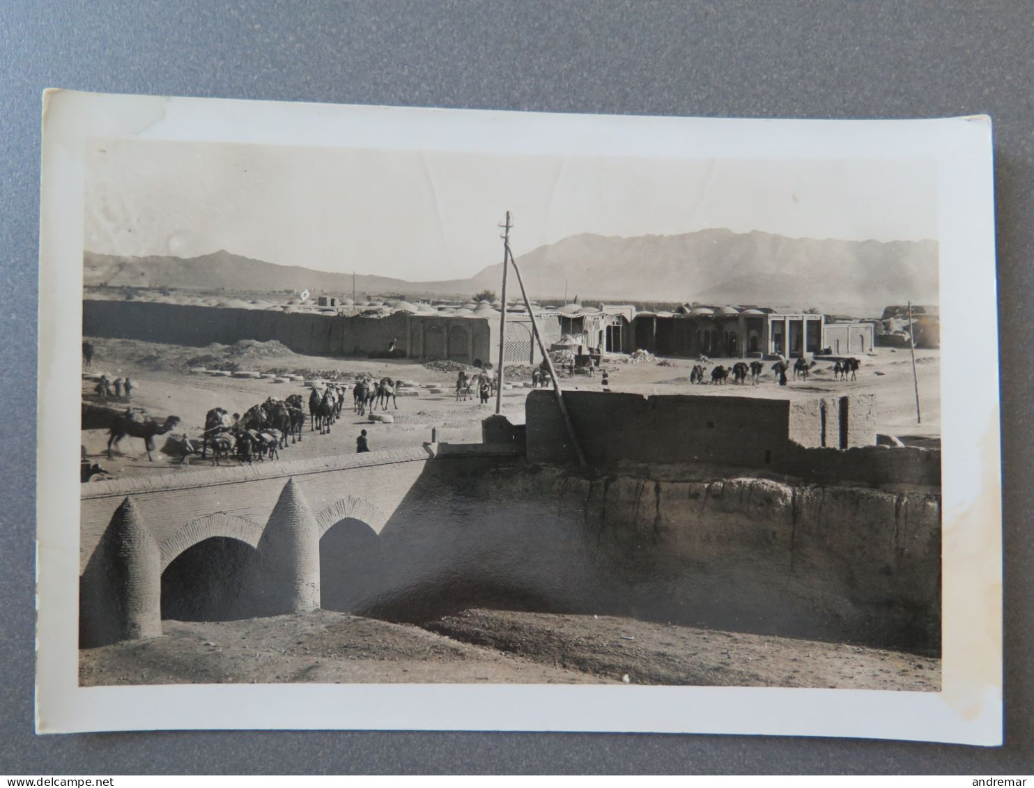 TEHERAN - 23. 12. 28  - CARTE PHOTO - KARAWANEN VOR DEN TOREN TEHERANS - Iran